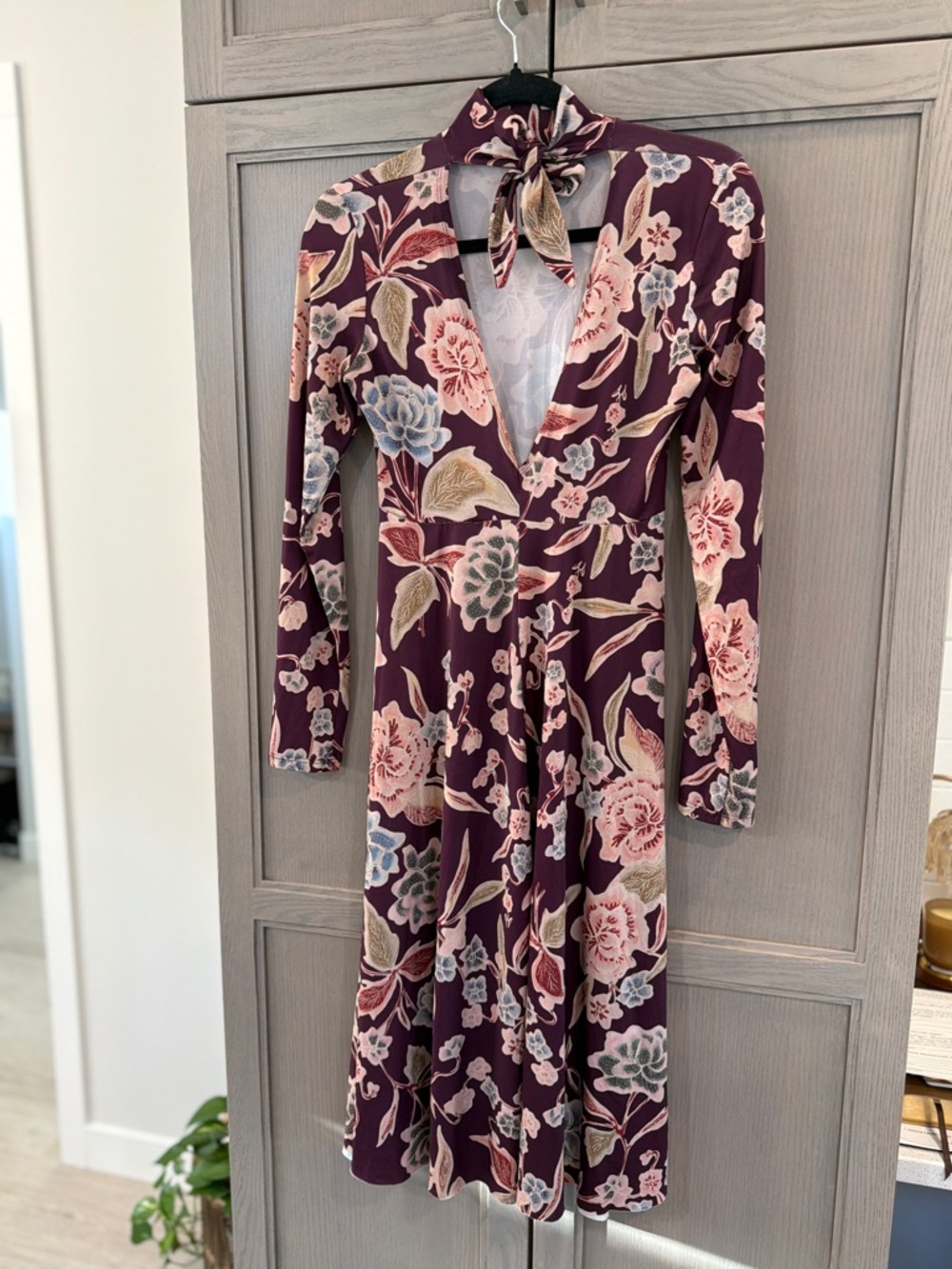 Zara Plum Floral Long-Sleeve Midi Dress with Tie-Back - Picture 3 of 4